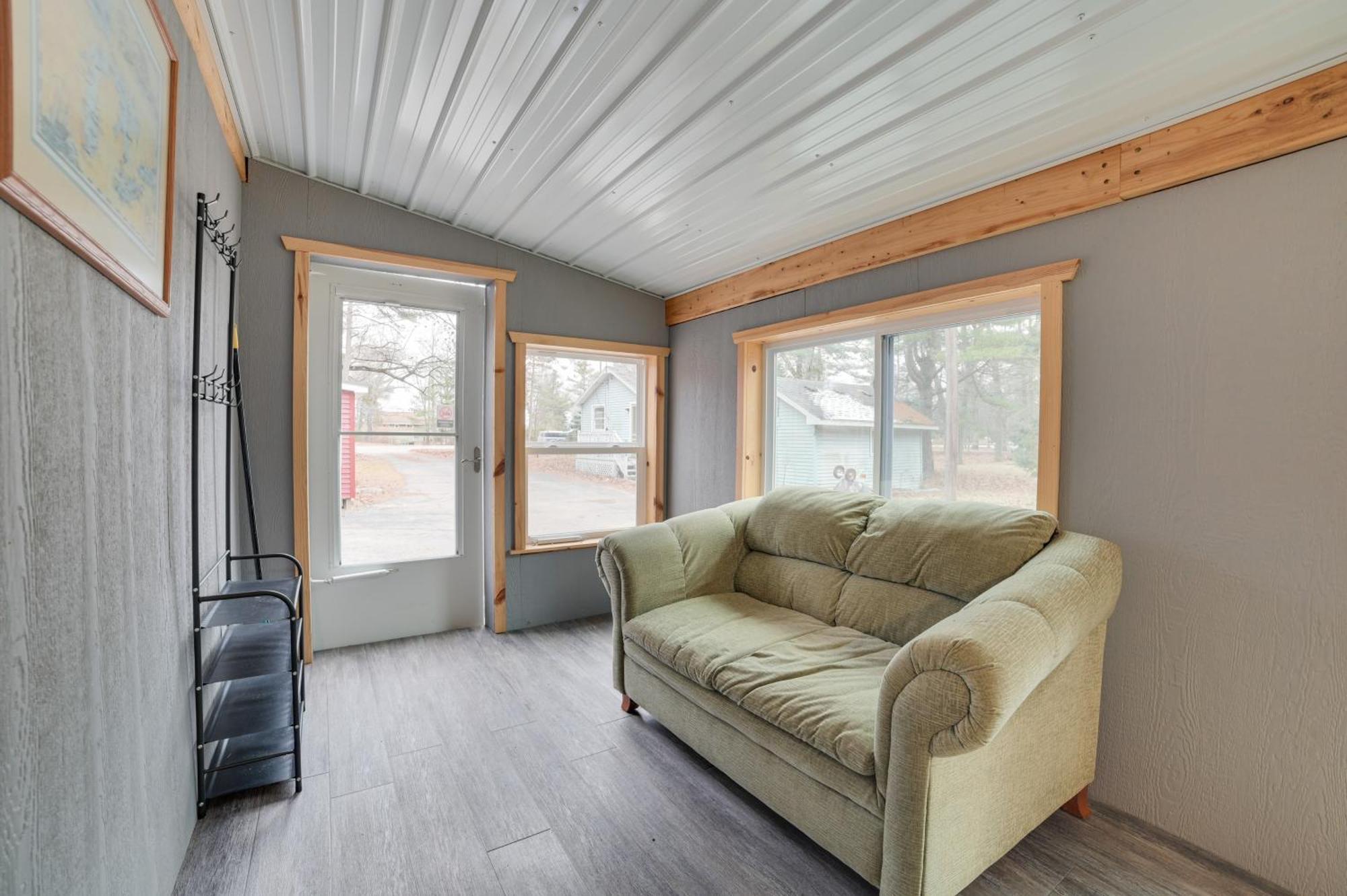 Scenic Evans Hideaway Steps To Lake Huron! Oscoda Extérieur photo