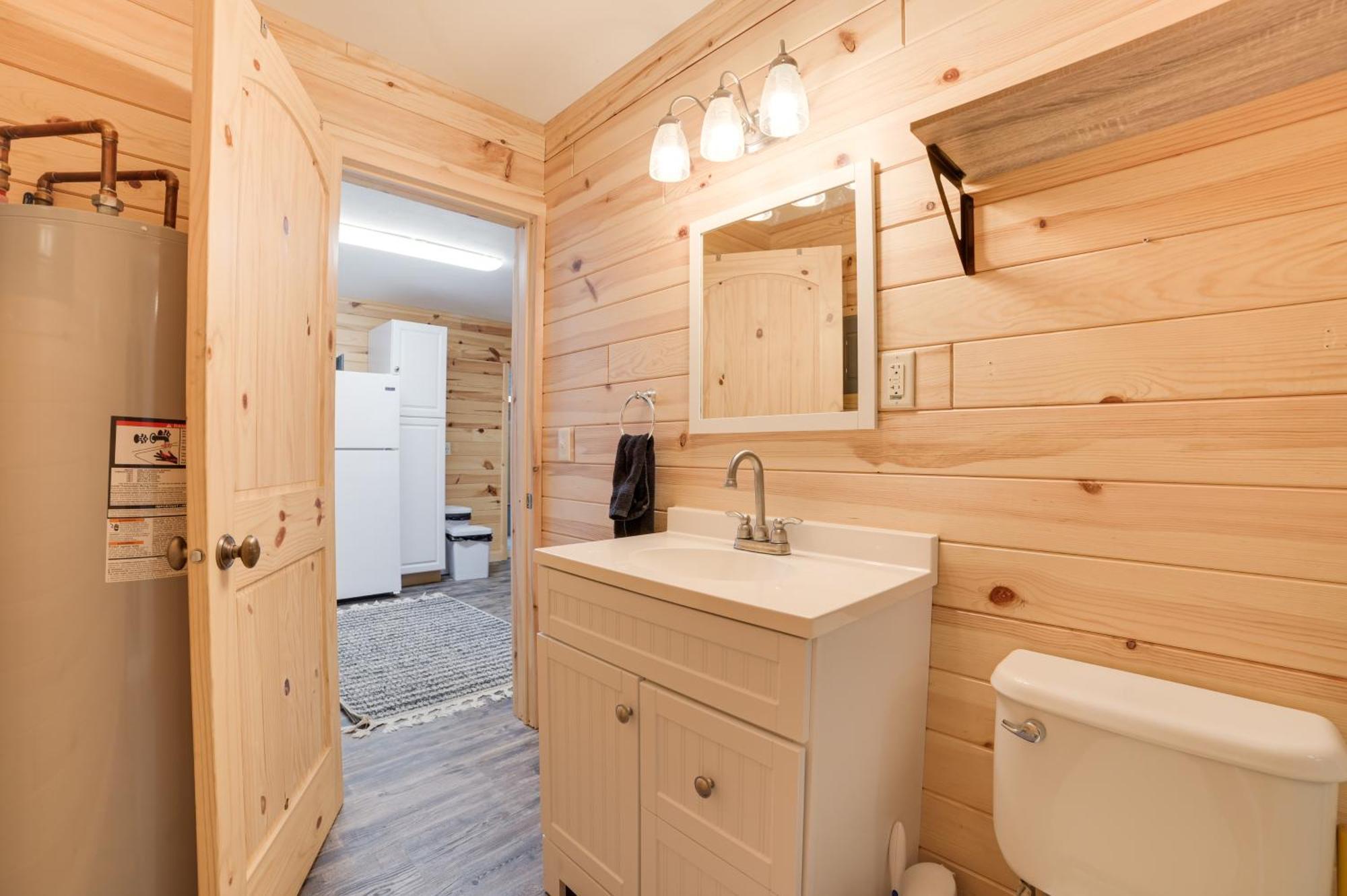 Scenic Evans Hideaway Steps To Lake Huron! Oscoda Extérieur photo