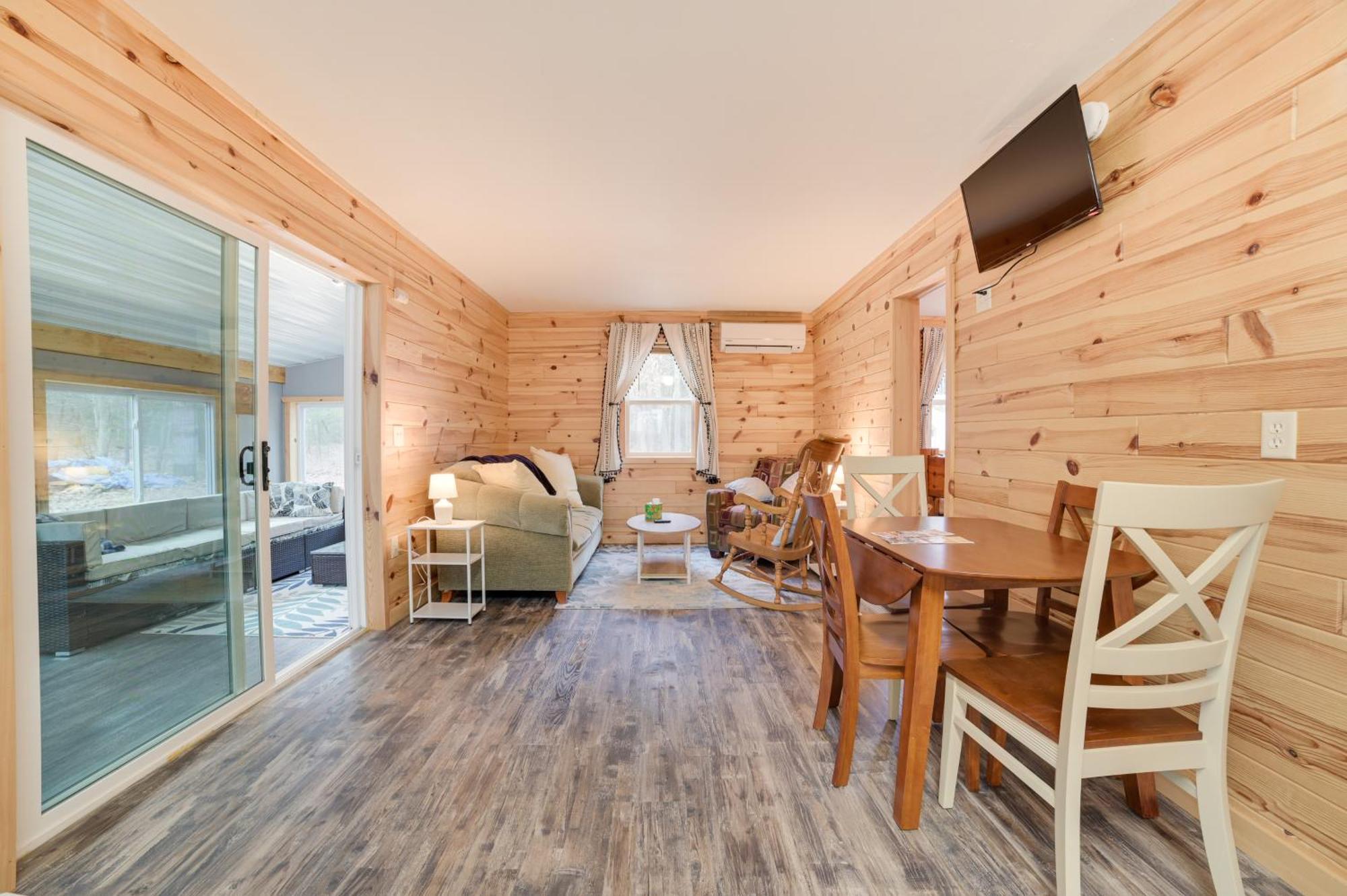 Scenic Evans Hideaway Steps To Lake Huron! Oscoda Extérieur photo