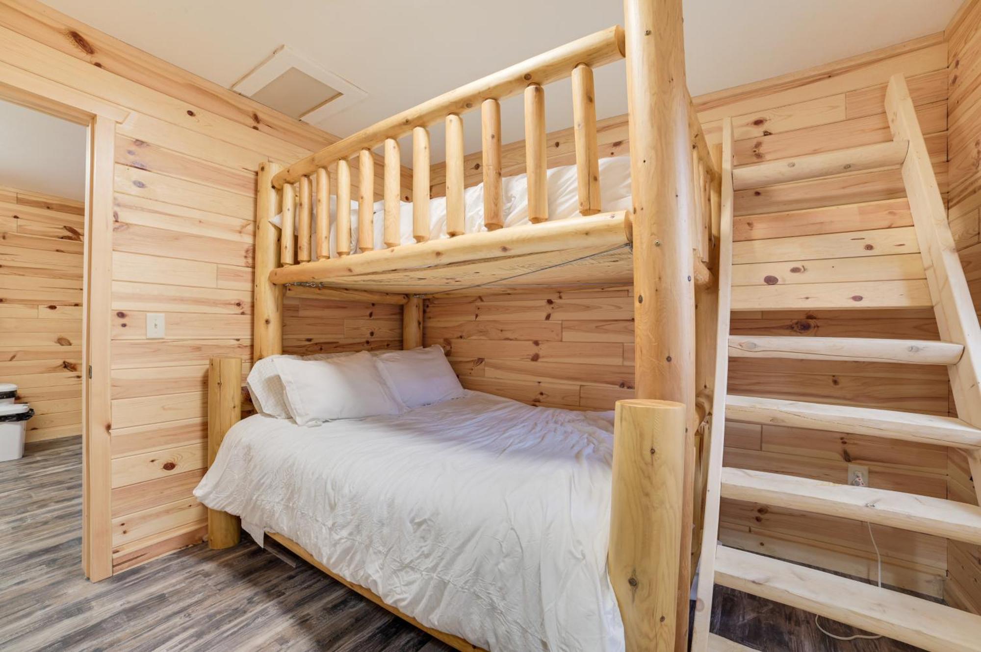 Scenic Evans Hideaway Steps To Lake Huron! Oscoda Extérieur photo