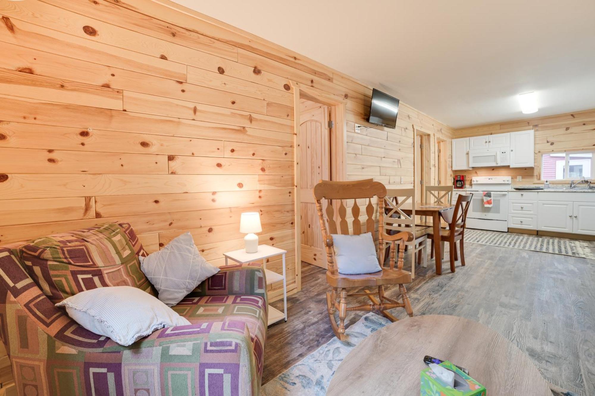 Scenic Evans Hideaway Steps To Lake Huron! Oscoda Extérieur photo